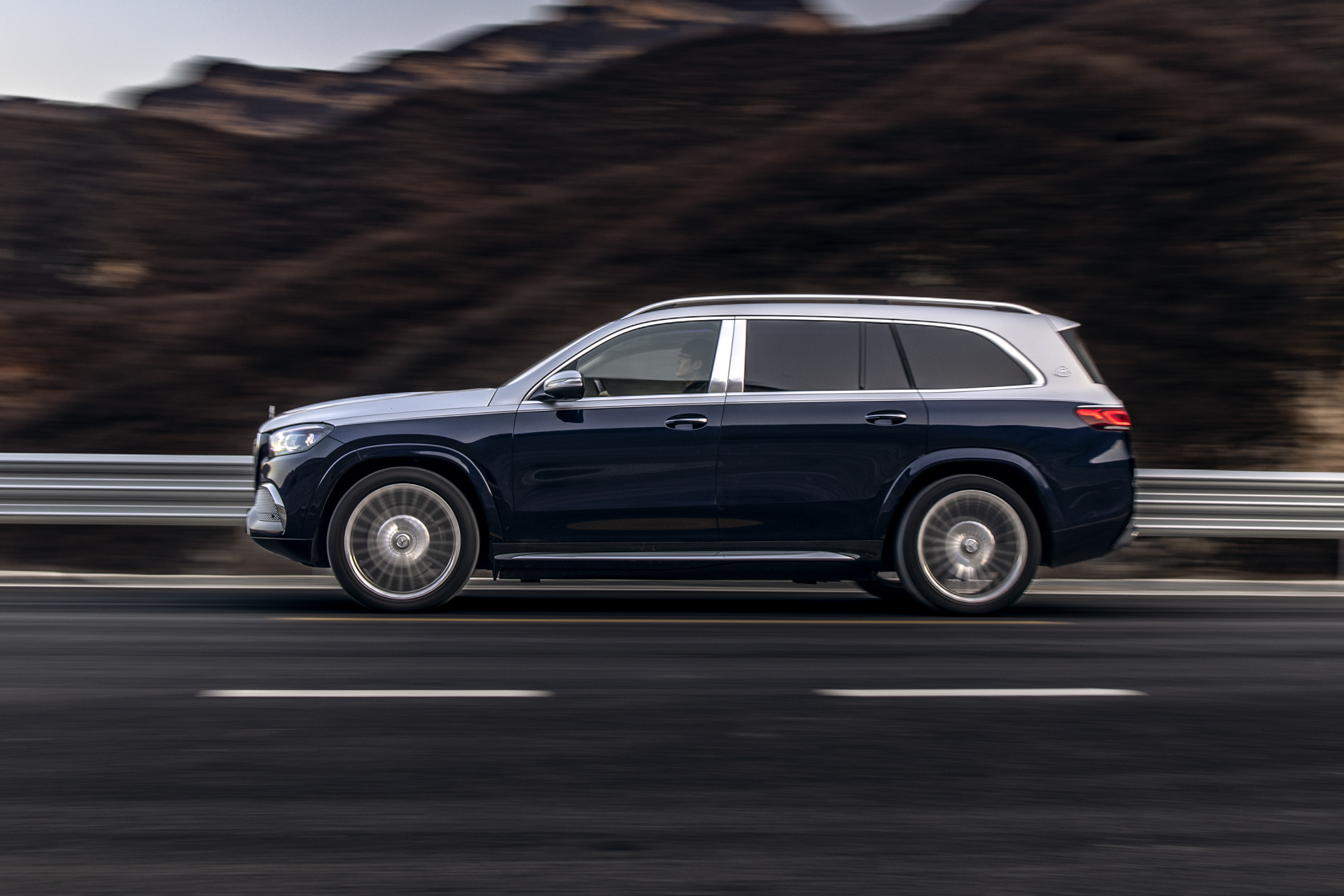 源自奔驰的迈巴赫gls600怎会受富豪追捧?深入体验后我才恍然大悟