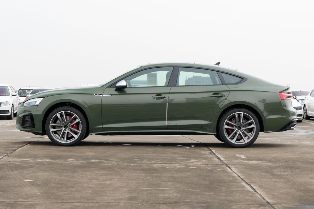 豪华中型车，搭载3.0T发动机，奥迪S5怎么样？全方面评测！