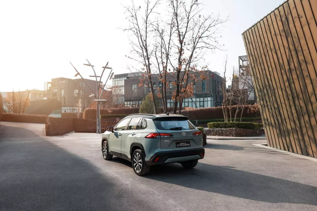 卡罗拉 锐放来了,能否直面小型SUV霸主缤智、XR-V?
