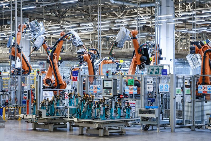 迈入“双四百万”时代，北京奔驰第400万辆整车下线