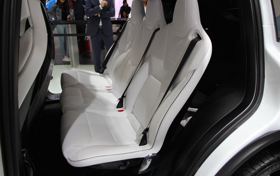 只服务小部分群体，特斯拉Model X零百加速可达2.6秒