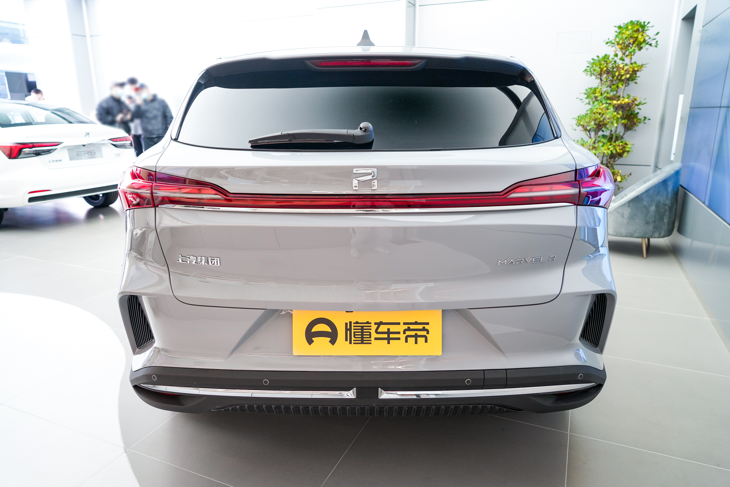 国产纯电SUV，续航505km，轴距2800mm，飞凡MARVEL R整体如何？