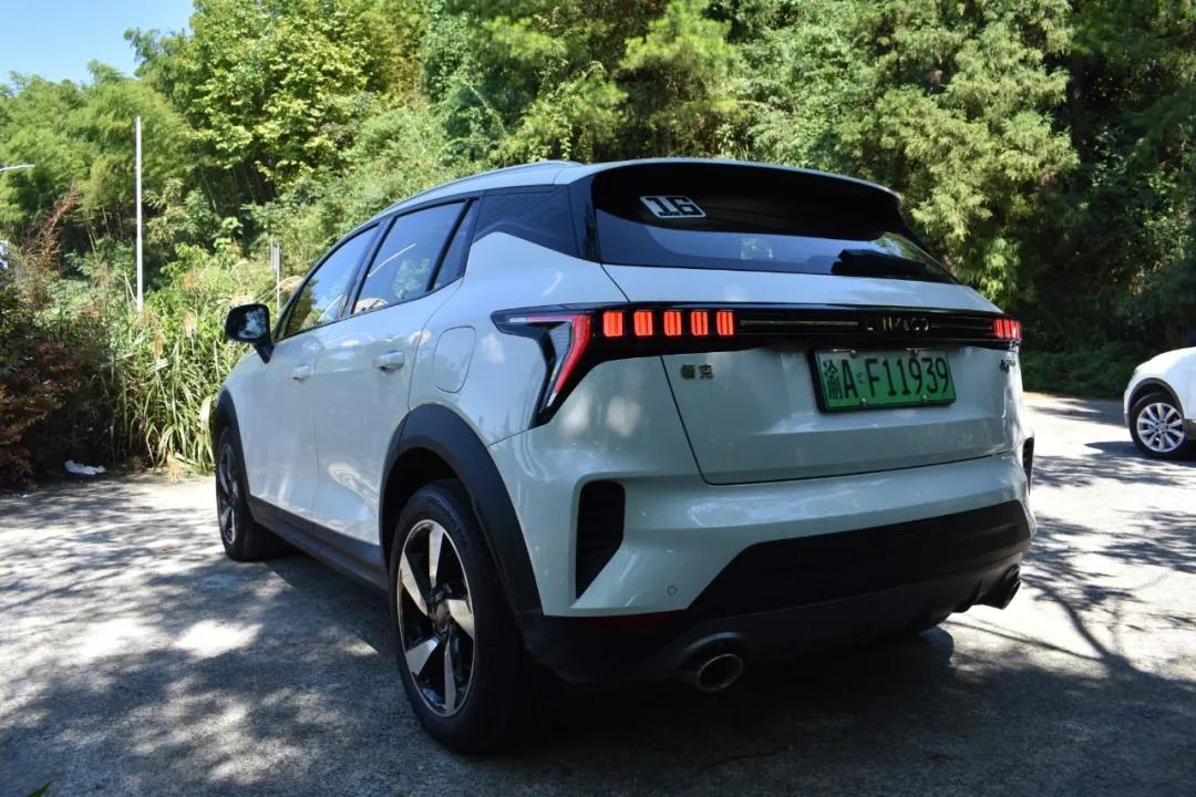 设计依旧个性，插混加持更具驾驶乐趣：试驾领克06 PHEV