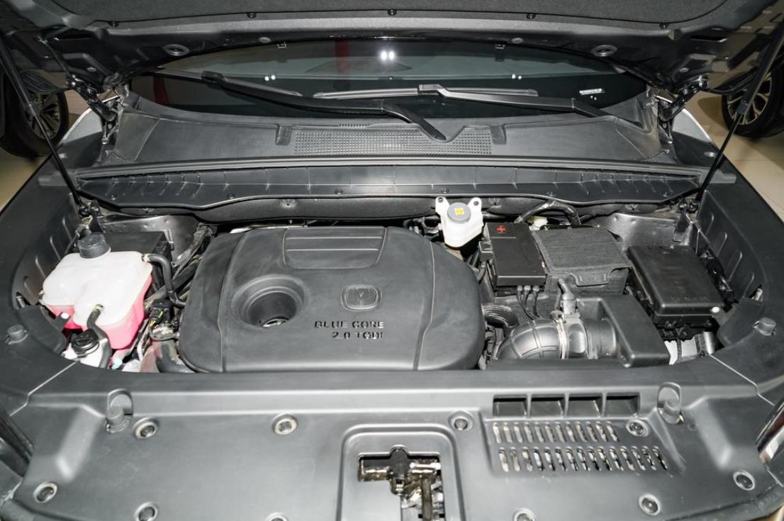 中大型七座SUV，长安CS95适合家用吗？全方面评测！