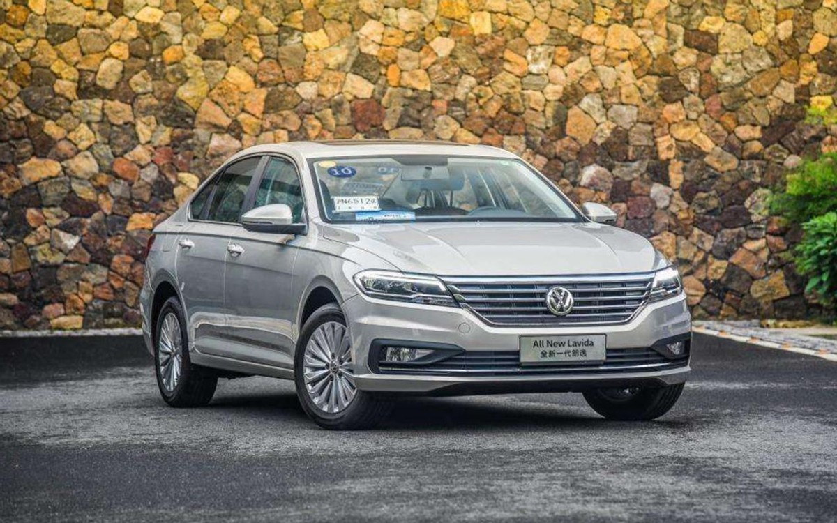10萬左右買轎車，這3款可能最合適，2021年有100多萬人選擇了它們