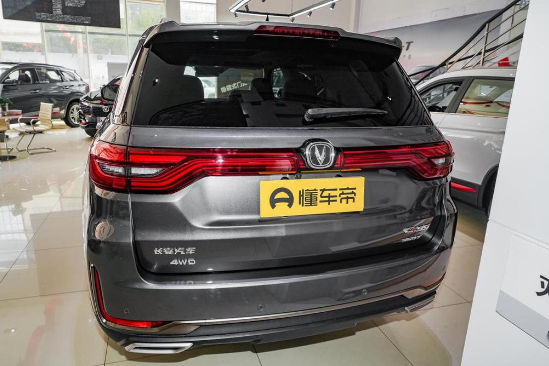 中大型七座SUV，长安CS95适合家用吗？全方面评测！