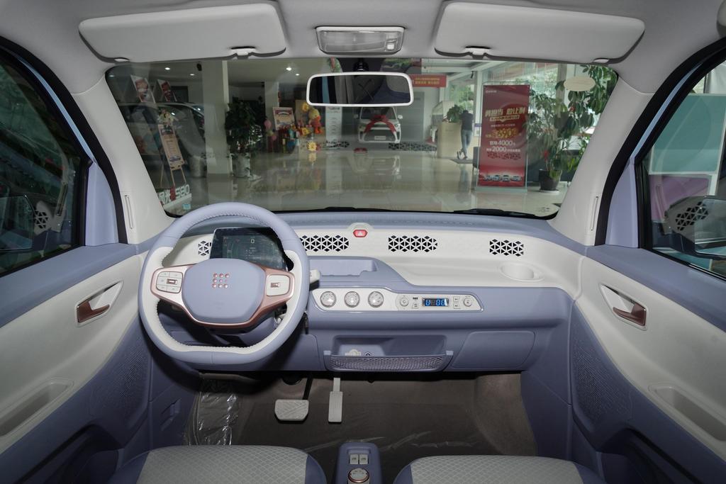 “她时代”的心头好东风风光MINI EV新能源打动芳心无数