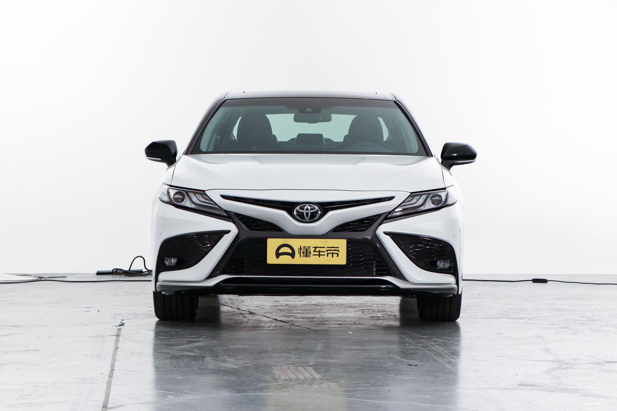 体验2021款凯美瑞2.5s锋尚版