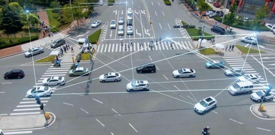 新一代蒙迪欧搭载福特车路协同帮你解决