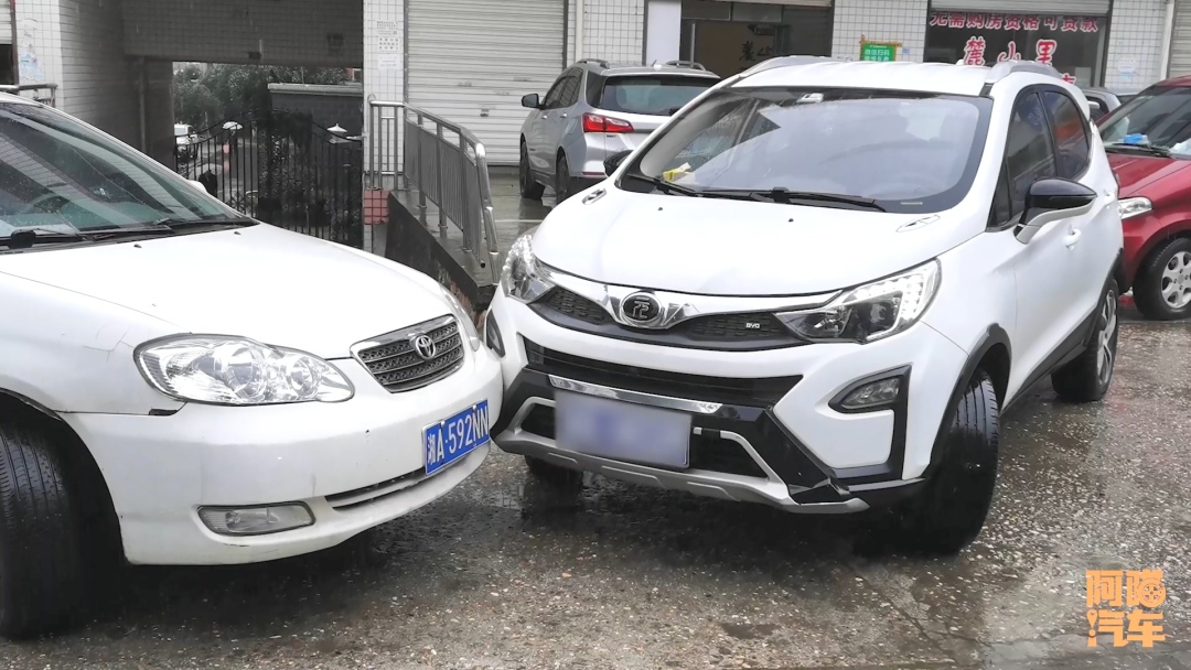 车险三责到底买100万还是200万，喵哥教你算笔账，保你不会吃亏