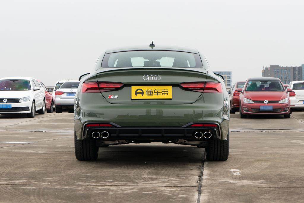 豪华中型车，搭载3.0T发动机，奥迪S5怎么样？全方面评测！