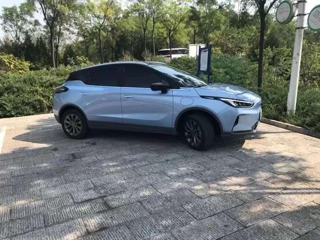 新能源纯电动汽车几何c诚邀您试驾