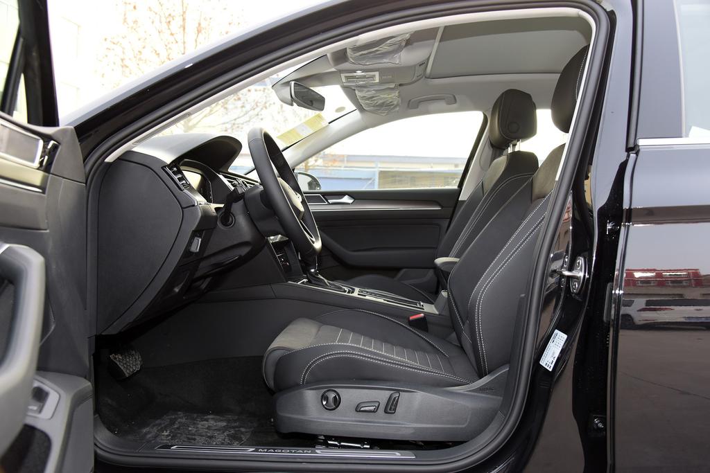 全新体验2021款新迈腾配置升级,内饰上档次