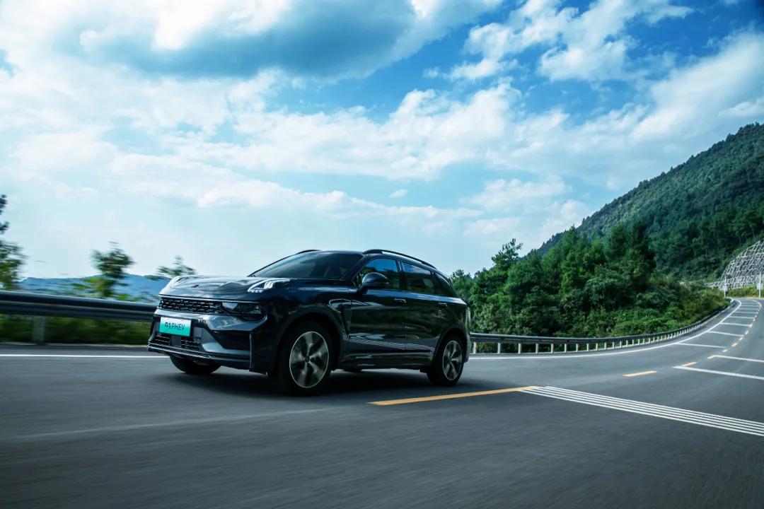 设计依旧个性，插混加持更具驾驶乐趣：试驾领克06 PHEV