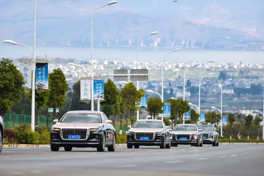 红旗H9：为何自主品牌轿车卖到50万元，依然有人买单？