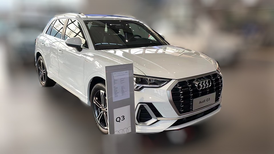 真实购车：女人定了奥迪Q3，这次除了优惠还因为车漆