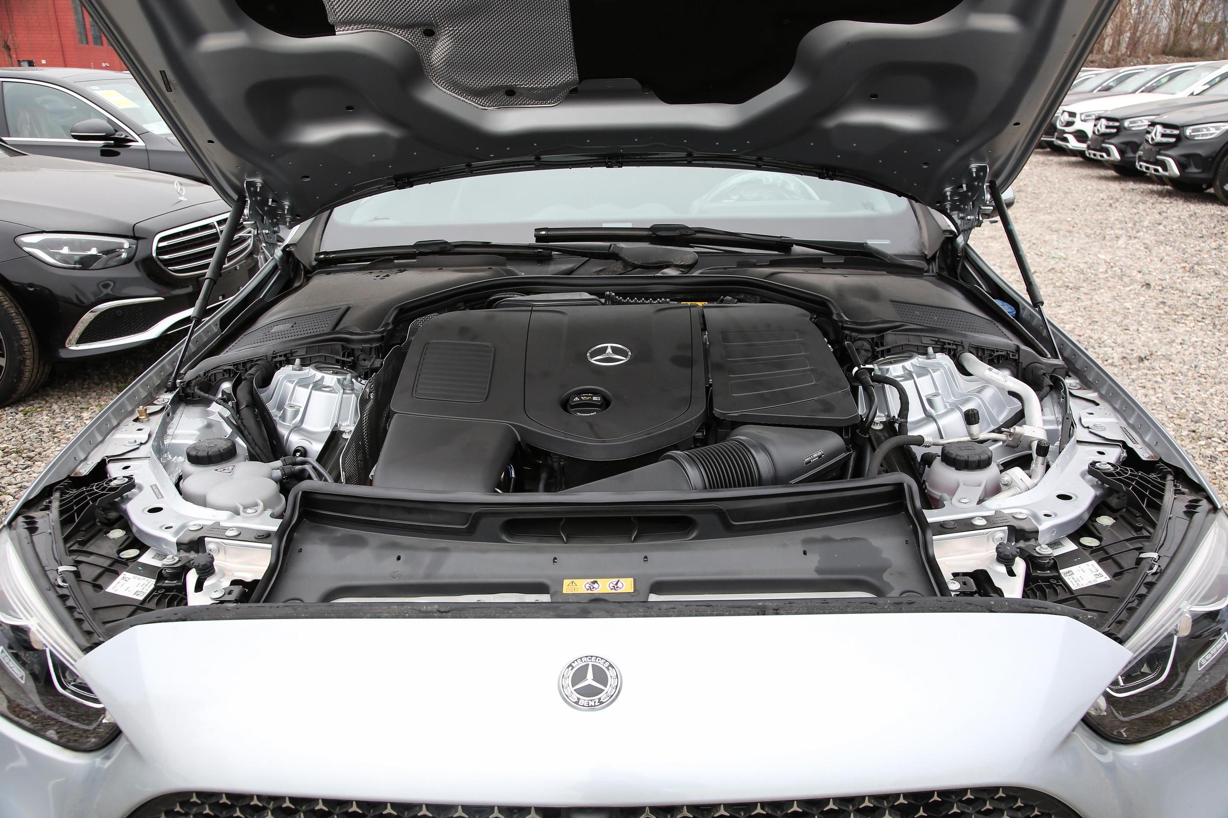 技术解析奔驰c级1.5t发动机,48v轻混加持能否抗衡2.0t发动机?