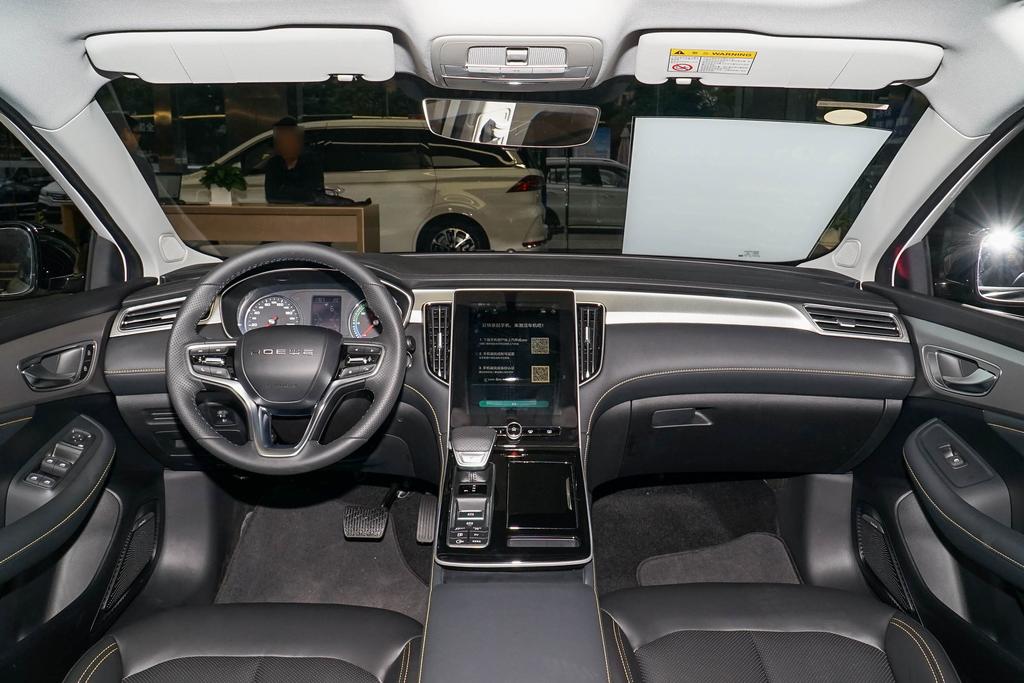 荣威ei6 MAX 插电混动优惠高达0.3万元