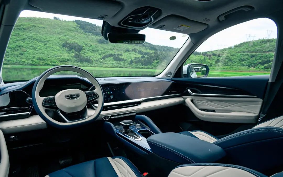 开星越L油电混动版去乐山露营，车能装！油能省！