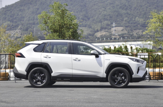 年销量超20万台，一汽丰田RAV4荣放有什么诀窍？