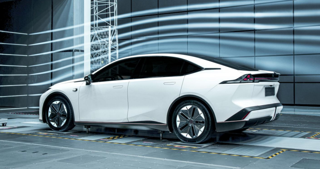 零的突破！长安深蓝或率先量产中国首款氢燃料电池轿车C385