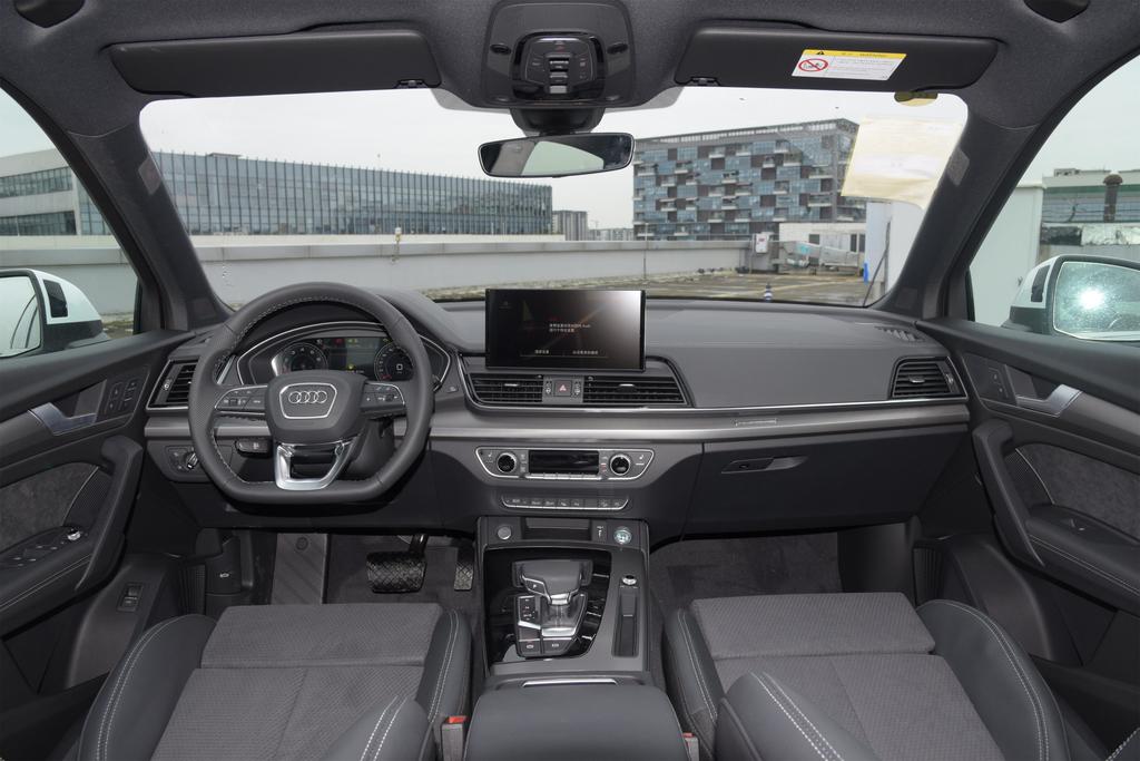 上海奥迪Q5L Sportback最高优惠17.01%, 欢迎到店赏车