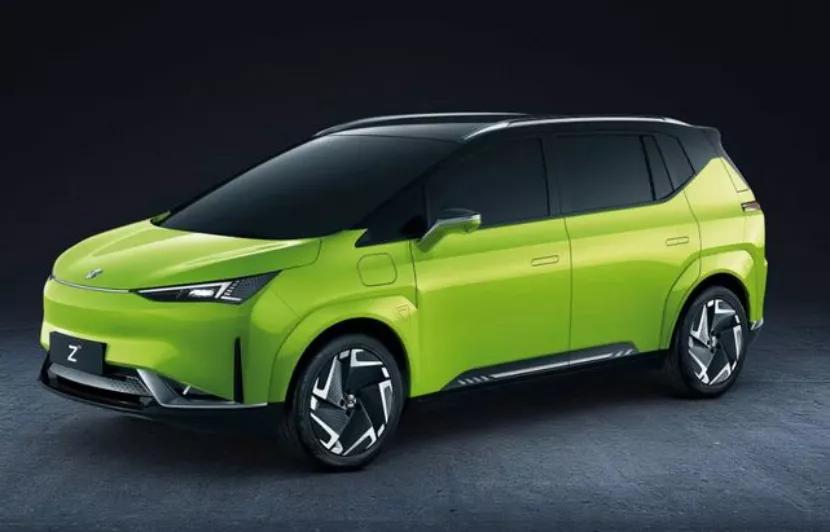 新款奔驰A级路试谍照曝光；斯巴鲁翼豹2022年11月发布