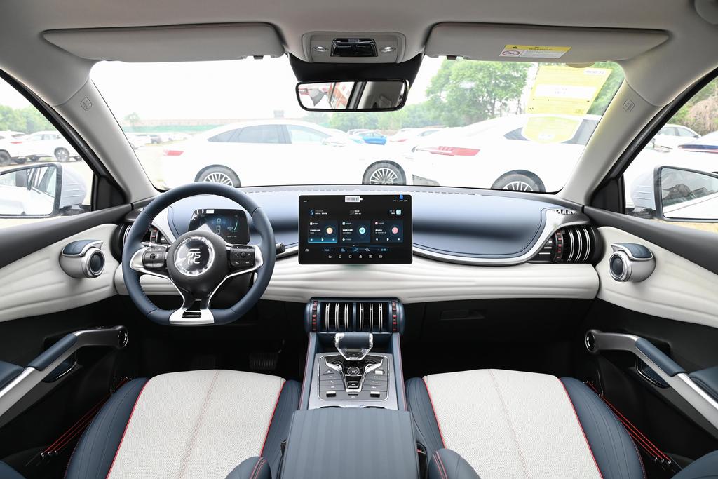 元PLUS，510纯电续航，快充半小时