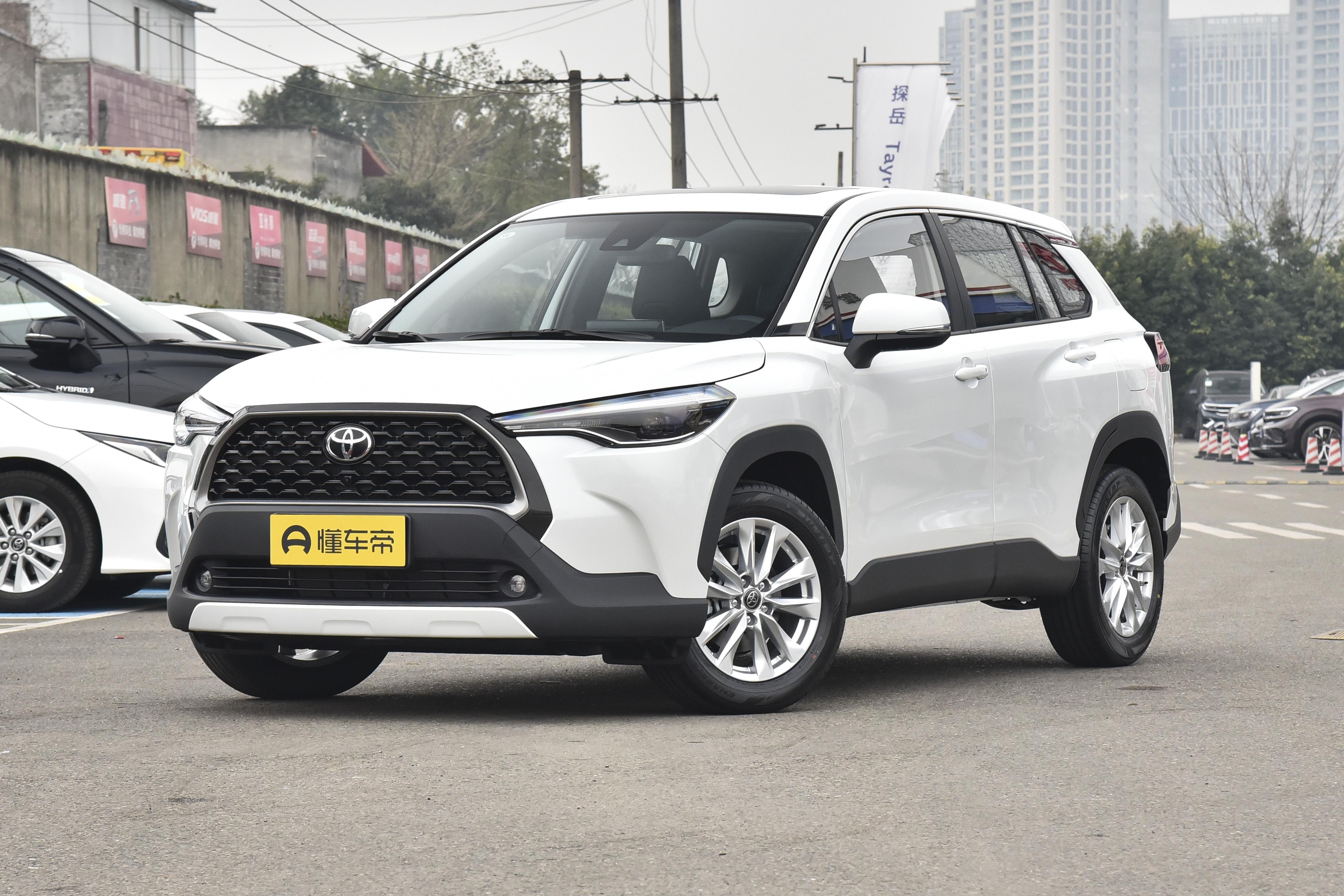 卡罗拉锐放2022款报价及图片(卡罗拉锐放:搭载2.