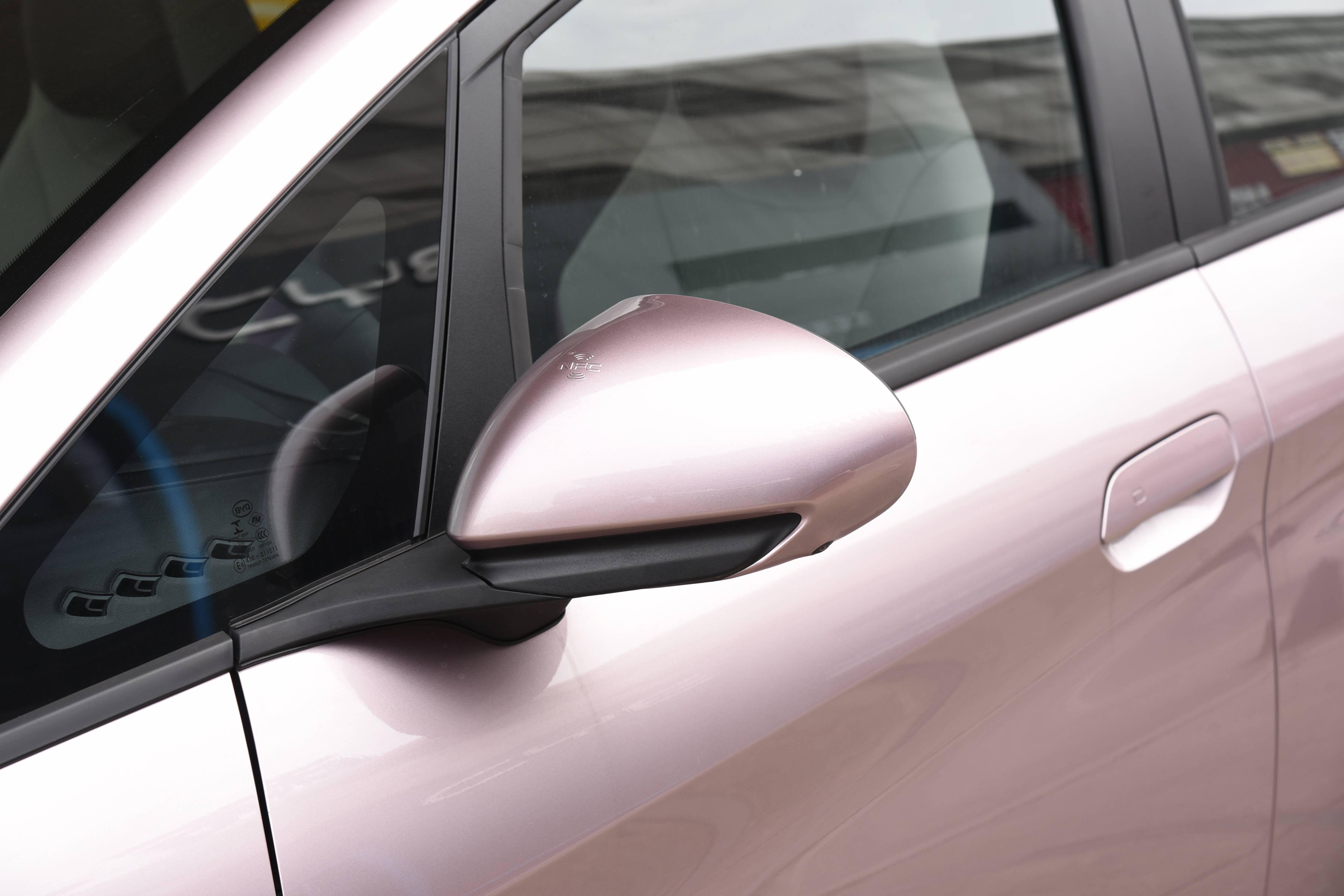 體驗比亞迪海豚，10萬級純電動車，年輕人用合適嗎，用起來貴嗎？