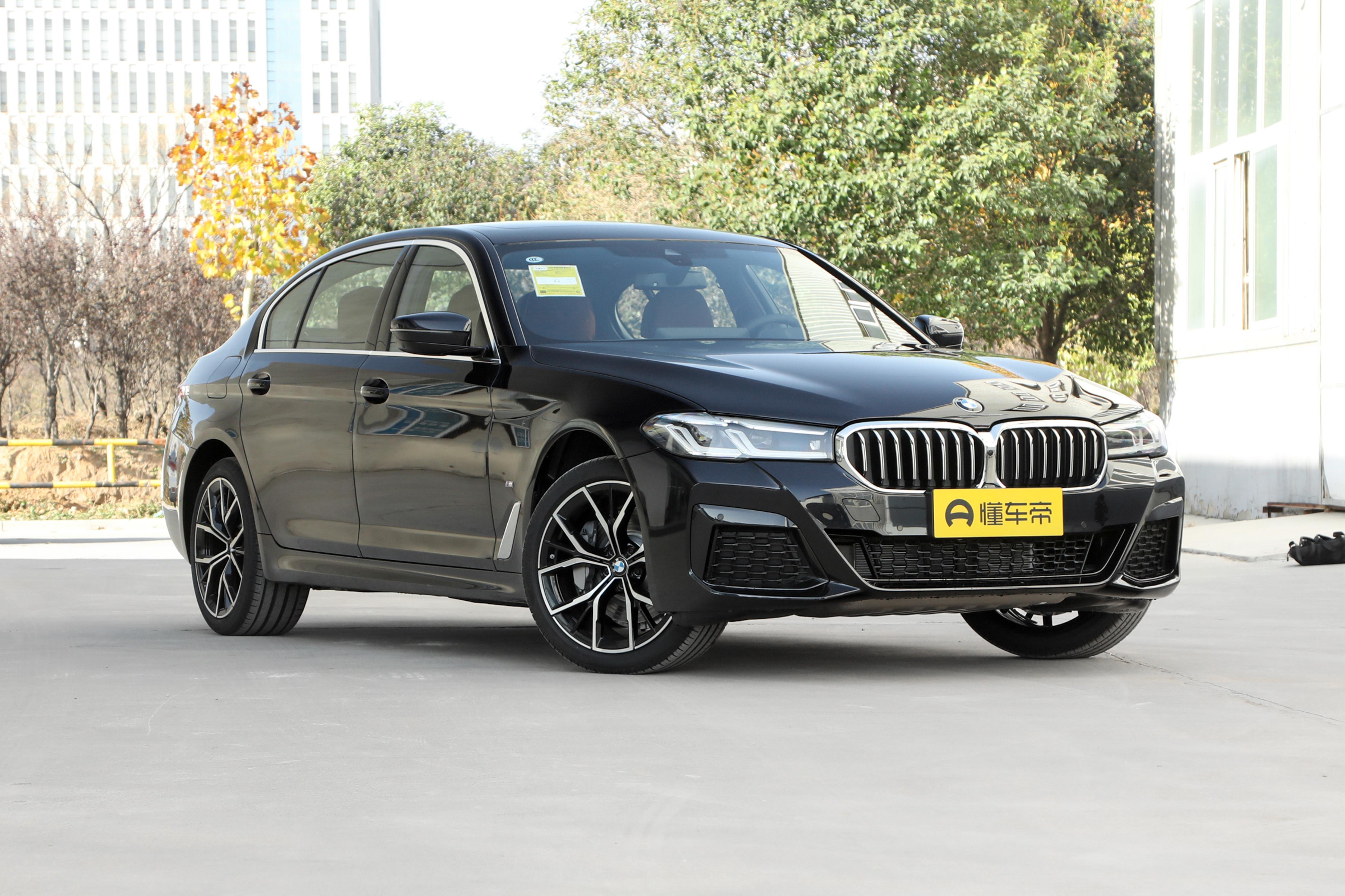 新车 | 细节设计更运动，或配备MBUX Hyperscreen！全新奔驰E级谍照