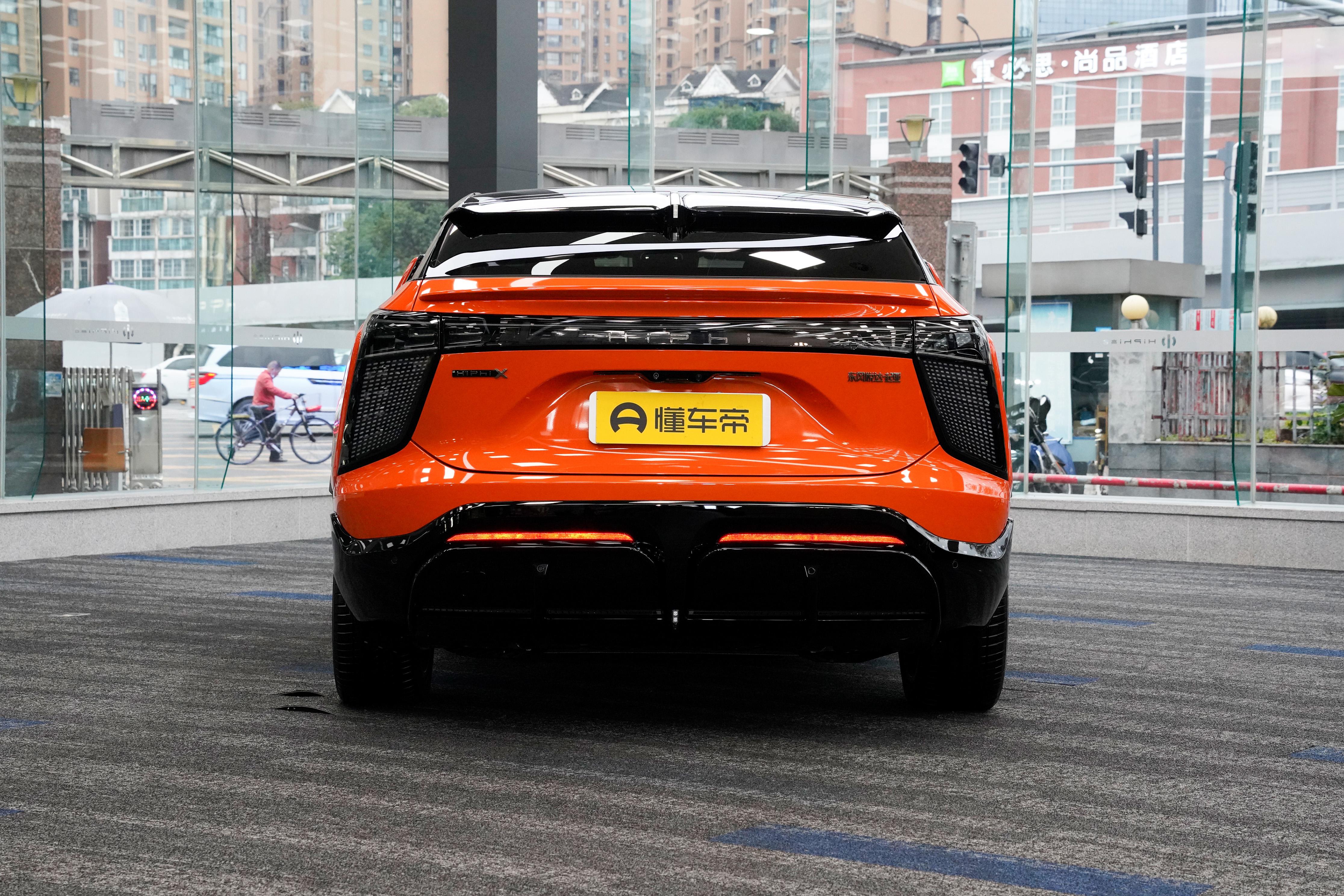 国产轿跑SUV，指导价62万元，这车到底有多“豪横”