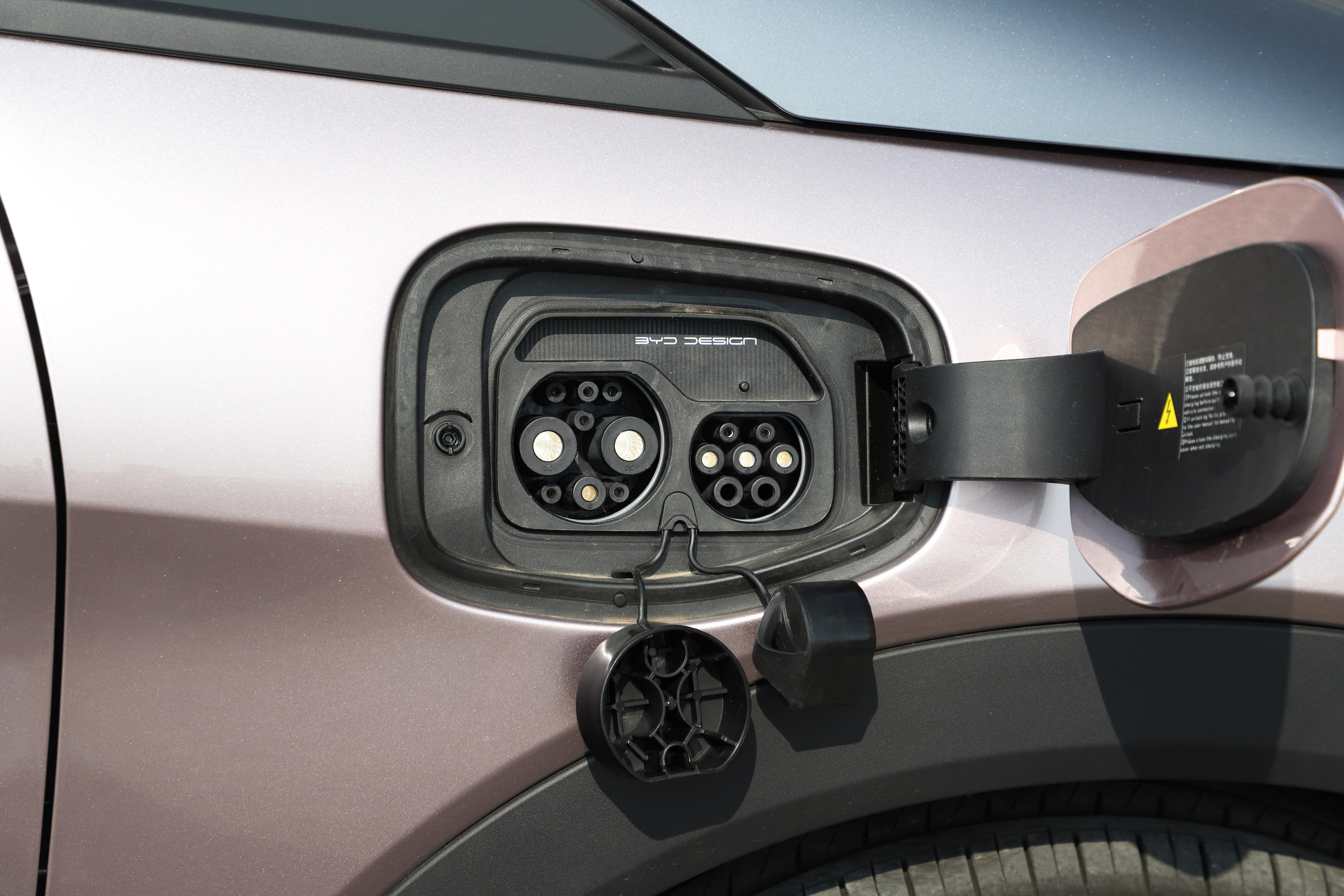 體驗比亞迪海豚，10萬級純電動車，年輕人用合適嗎，用起來貴嗎？