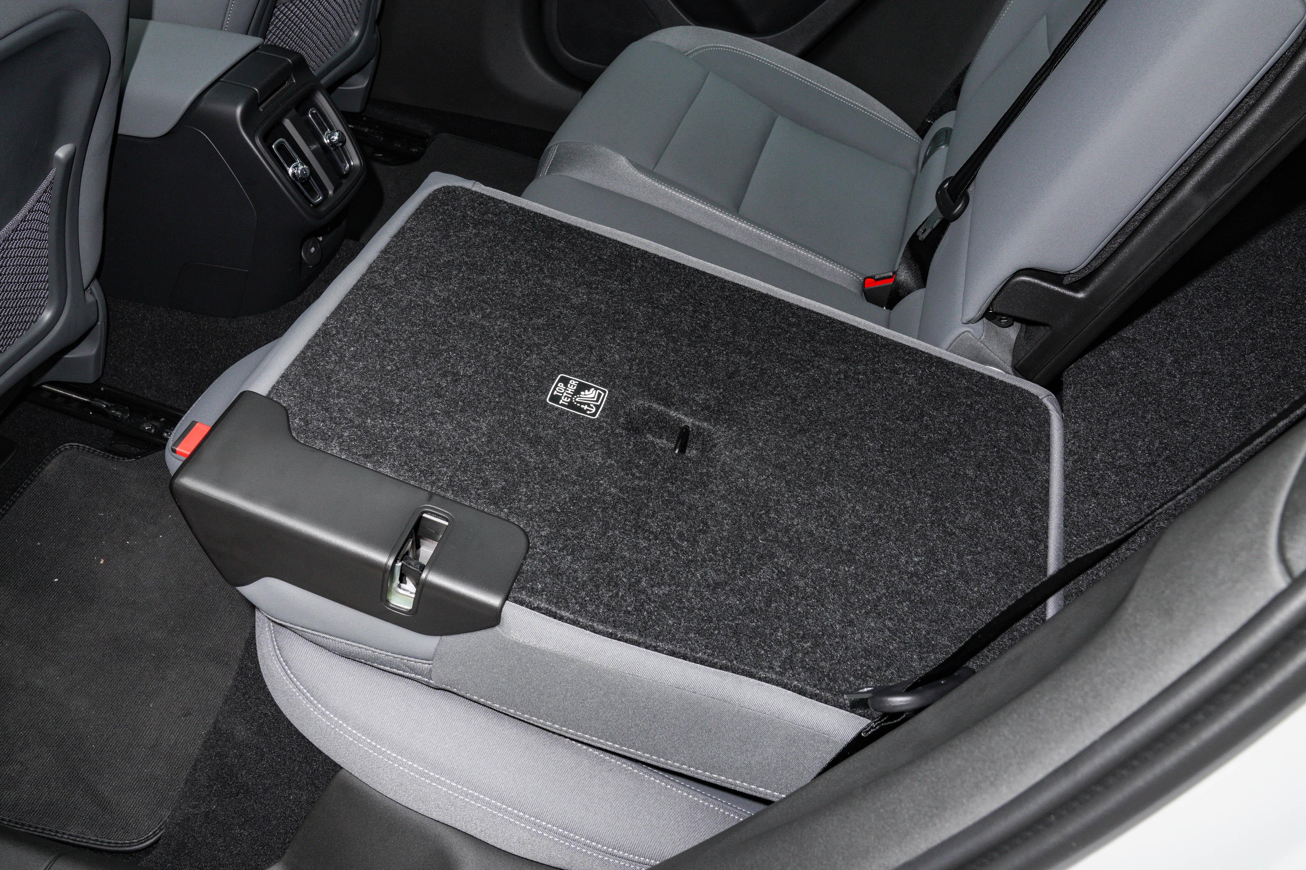 Polestar 2，纯电车型，续航485km，指导价25.78万，值得入手吗？