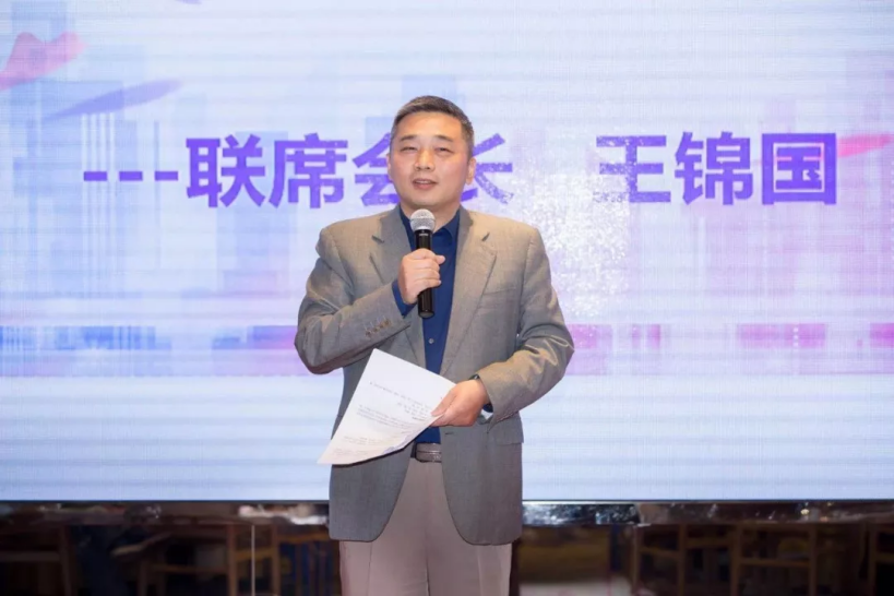 上榜福布斯，名列全球富豪榜，为母校壕捐1亿！这10位董事长毕业于同所名校