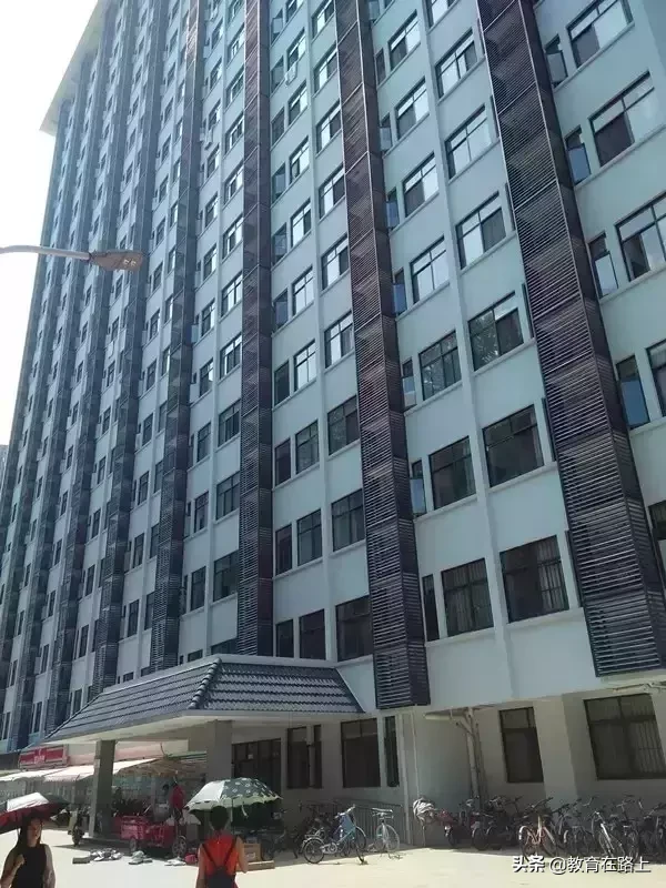 华中师范大学宿舍怎么样？几人间？空调……这里有最详细的解答