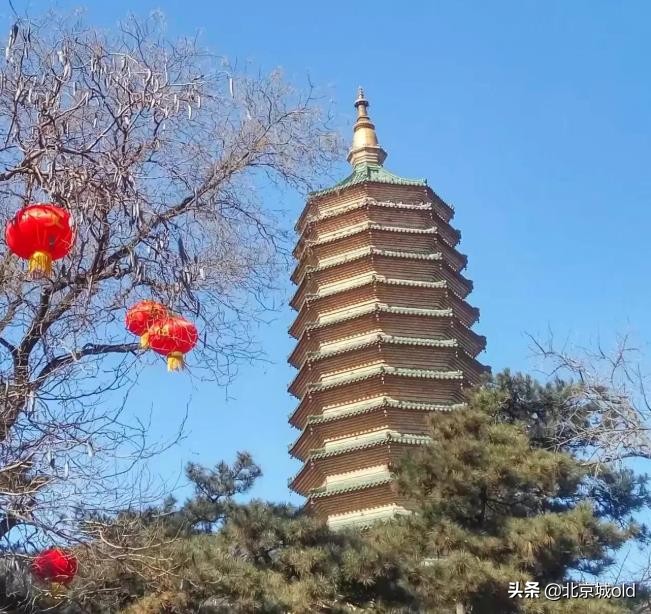 老北京春节记忆，白云观摸石猴儿，逛东岳庙，祈福图的就是个热闹