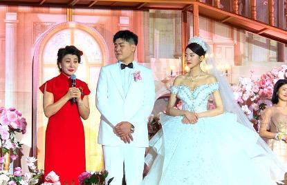 “山杏”闫学晶：两段婚姻，三个孩子，两任丈夫都是二婚