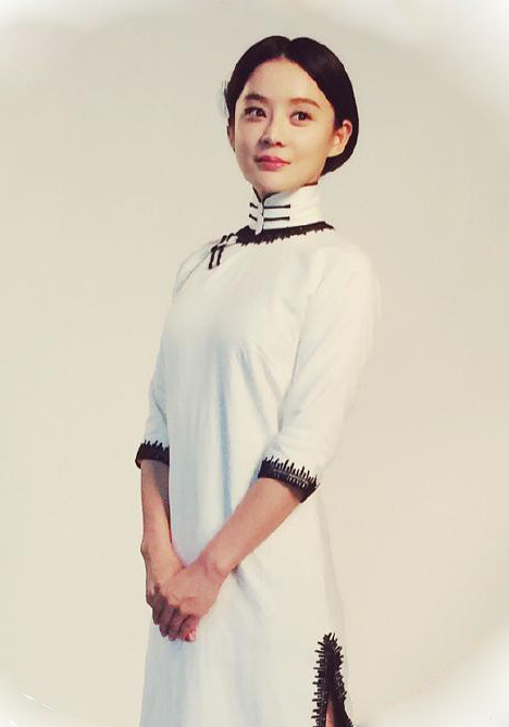 袁姗姗旗袍图片(袁姗姗气质有多好,穿旗袍配这么丑的短发,也能美得