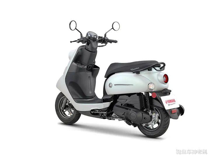 融合时尚与复古的"萌蛙"踏板,雅马哈vinoora发布幻白特仕版