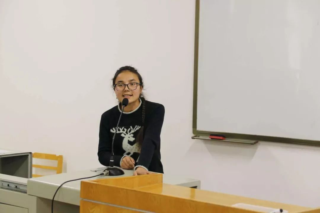 公费生免费读大学，还发生活补助，自费生就业更灵活，该怎么选择