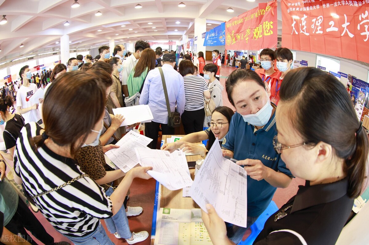 安徽截肢少年高考684分，清华招生组认可，家属发声：他嗜书如命