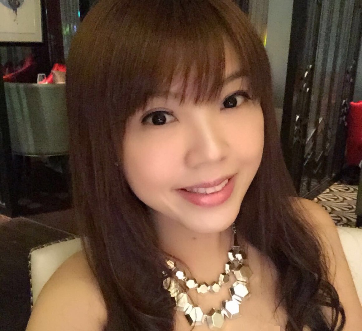 女星自曝为减肥“作死”，切除大肠胃里装水球，后遗症造成肠粘黏