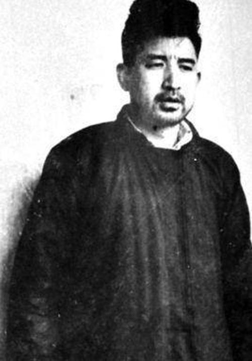 1953年乡村教师被判死刑，行刑前委屈大喊：我为江姐做过很多事