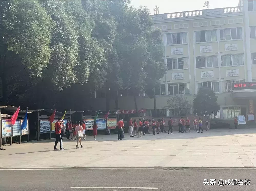 “我的儿子一定能上四七九！”今天，12万考生，决战中考