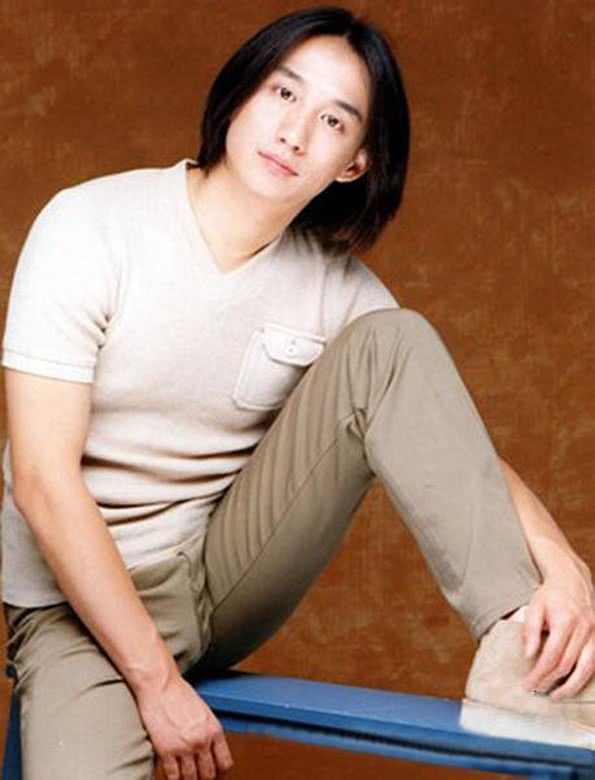 黄磊的玄妙情史，从兄妹情到第四种感情，靠才华征服了5个女人