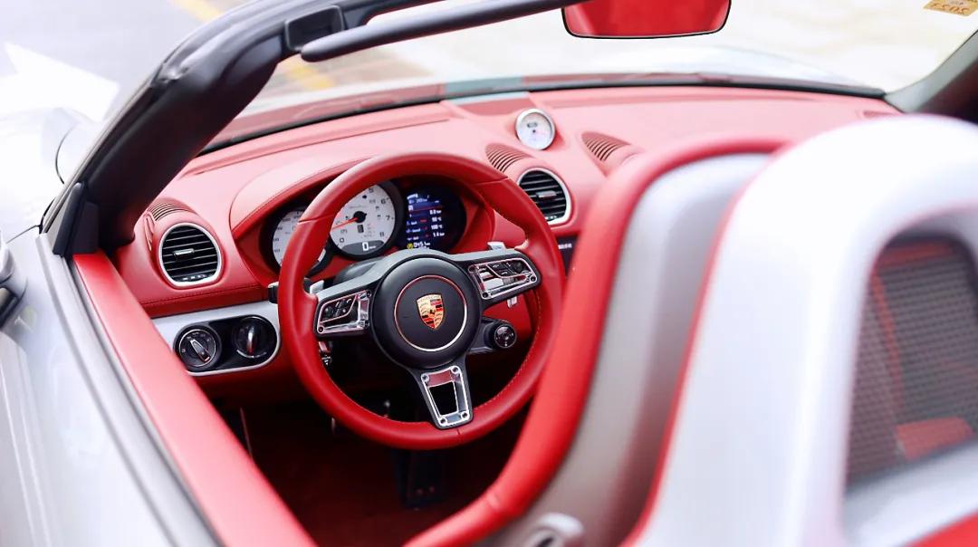 718遍地开花，但唯独这台世间罕有？保时捷Boxster 25周年纪念版