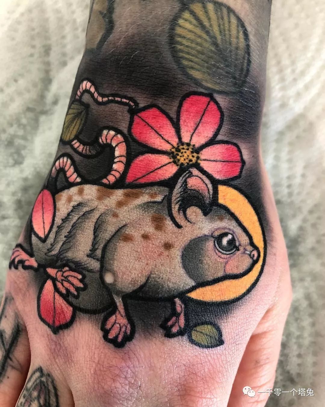 属鼠纹身会选择纹在哪个部位_达一风水网