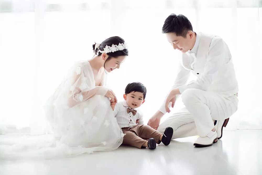 丈夫去世200天后，妻子顿悟：人生实苦，唯有自渡