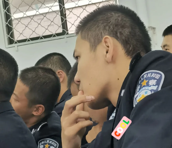 公安联考报考有限制？中专生无缘考试，那还能成为警察吗？